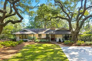21 Off Shore, Hilton Head Island, SC 29928 - Photo 2