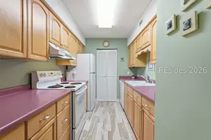 34 S Forest Beach Dr, Hilton Head Island, SC 29928 - Photo 8