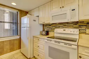 9 Harbourside Ln, Hilton Head Island, SC 29928 - Photo 10