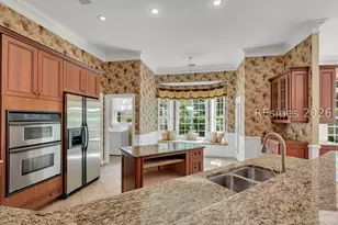 8 Island W Ct, Bluffton, SC 29910 - Photo 10