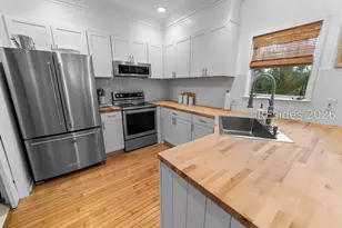 24 Pine Burr Rd E, Hilton Head Island, SC 29926 - Photo 8