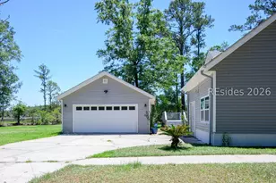 2768 Cherry Hill Rd, Ridgeland, SC 29936 - Photo 4