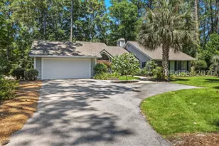 8 Hickory Knoll Pl, Hilton Head Island, SC 29926 - Photo 2