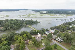 2255 Plantation Dr, Beaufort, SC 29902 - Photo 2