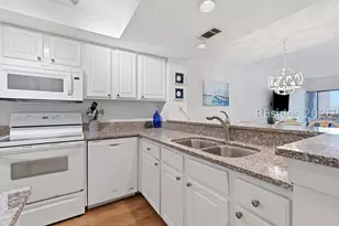 17 Harbourside Ln, Hilton Head Island, SC 29928 - Photo 10