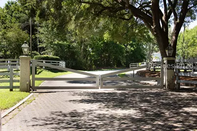 19 Paddocks Boulevard, Hilton Head Island, SC 29926 - Photo 2