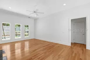 37 Crooked Pond Dr, Hilton Head Island, SC 29926 - Photo 10