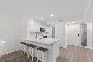 18 Lighthouse Rd, Hilton Head Island, SC 29928 - Photo 8