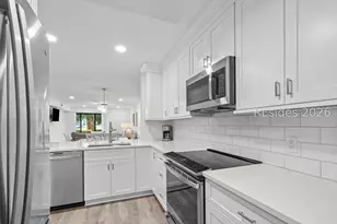 18 Lighthouse Rd, Hilton Head Island, SC 29928 - Photo 10