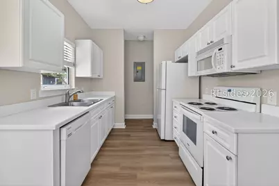 31 Summerfield Court #113, Hilton Head Island, SC 29926 - Photo 8