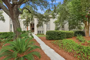 6 Braddock Bluff Dr, Hilton Head Island, SC 29928 - Photo 2
