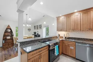 6 Braddock Bluff Dr, Hilton Head Island, SC 29928 - Photo 14