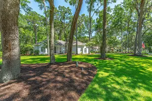 25 Primrose Ln, Hilton Head Island, SC 29926 - Photo 2