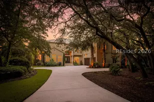 10 Drayton Pl, Hilton Head Island, SC 29928 - Photo 1