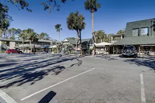 25 Deallyon Ave, Hilton Head Island, SC 29928 - Photo 4