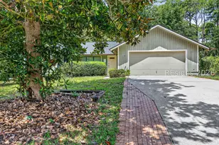 7 Bay Pines Dr, Hilton Head Island, SC 29928 - Photo 18
