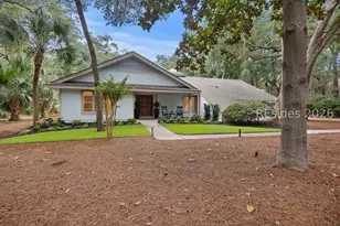 9 Fort Walker Dr, Hilton Head Island, SC 29928 - Photo 2