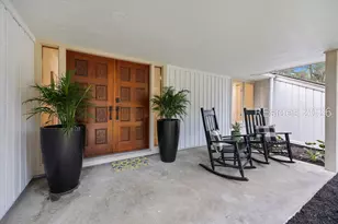 9 Fort Walker Dr, Hilton Head Island, SC 29928 - Photo 4