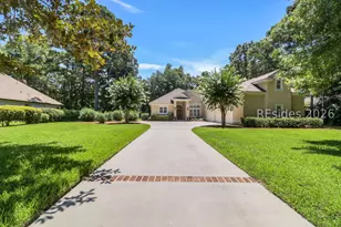 35 Greenwood Dr, Bluffton, SC 29910 - Photo 2