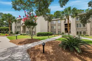 6 Braddock Bluff Dr, Hilton Head Island, SC 29928 - Photo 2