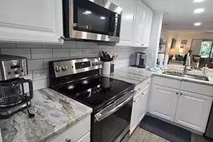 26 S Forest Beach Dr, Hilton Head Island, SC 29928 - Photo 8