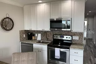 40 Folly Field Rd, Hilton Head Island, SC 29928 - Photo 4