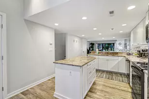 113 Shipyard Dr, Hilton Head Island, SC 29928 - Photo 4
