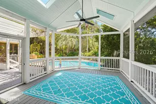 81 Dolphin Point Dr, Beaufort, SC 29907 - Photo 30
