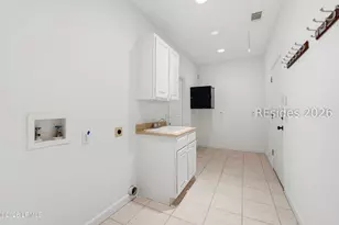81 Dolphin Point Dr, Beaufort, SC 29907 - Photo 22