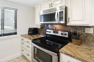85 Folly Field Rd, Hilton Head Island, SC 29928 - Photo 16