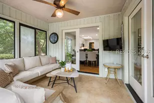 9 Wild Holly Ct, Hilton Head Island, SC 29926 - Photo 4