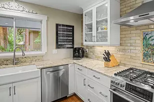 50 Plantation Dr, Hilton Head Island, SC 29928 - Photo 8