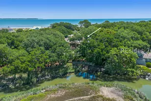 127 Fort Walker Dr, Hilton Head Island, SC 29928 - Photo 74