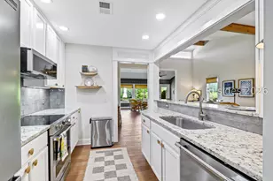 212 Greenwood Dr, Hilton Head Island, SC 29928 - Photo 10