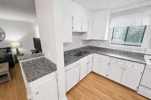 663 William Hilton Pkwy, Hilton Head Island, SC 29928 - Photo 8