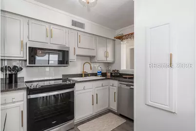 40 Folly Field Road #215, Hilton Head Island, SC 29928 - Photo 12