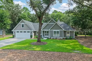 24 Alumni Rd, Beaufort, SC 29907 - Photo 1