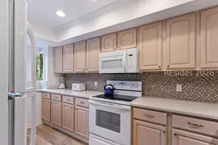 70 Lighthouse Rd, Hilton Head Island, SC 29928 - Photo 6