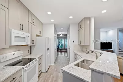 10 Victoria Square Drive, Hilton Head Island, SC 29926 - Photo 6