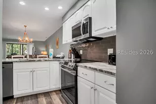 1 Gloucester Rd, Hilton Head Island, SC 29928 - Photo 16