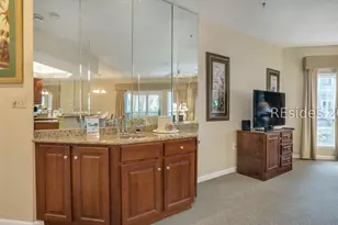14 Wimbledon Ct, Hilton Head Island, SC 29928 - Photo 4