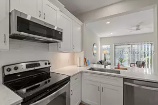 5 Gumtree Rd, Hilton Head Island, SC 29926 - Photo 12
