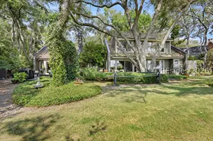 4 Middleton Pl, Hilton Head Island, SC 29928 - Photo 8