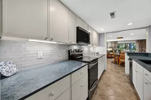 63 Shipyard Dr, Hilton Head Island, SC 29928 - Photo 10