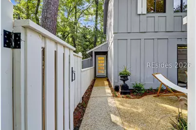 4 Honeysuckle Court, Hilton Head Island, SC 29926 - Photo 2