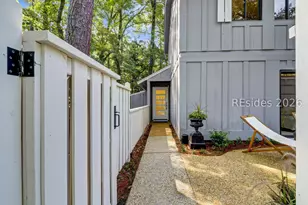 4 Honeysuckle Ct, Hilton Head Island, SC 29926 - Photo 2