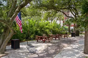 40 Folly Field Rd, Hilton Head Island, SC 29928 - Photo 2