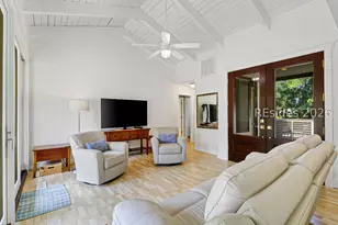 226 S Sea Pines Dr, Hilton Head Island, SC 29928 - Photo 10