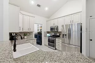21 Sea Island Dr, Bluffton, SC 29910 - Photo 14