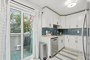 90 Gloucester Rd, Hilton Head Island, SC 29928 - Photo 10